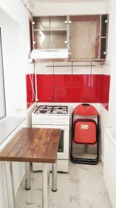 LIPOVEI - 1 CAM - RENOVATA - BALCON - ZONA LINISTITA - foto 4
