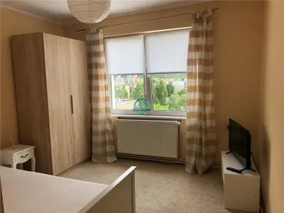 Apartament cu 3 camere de inchiriat, mobilat si utilat, in Tudor - foto 5