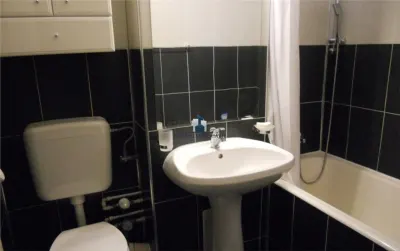 Apartament 2 Camere Decomandat Bdul.Alexandru Obregia - foto 10