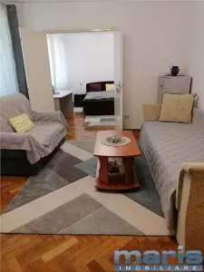 Inchiriere apartament 3 camere Tudor etaj 1 - Targu Mures