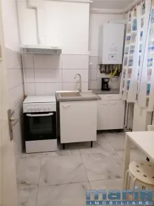 Inchiriere apartament 3 camere Tudor etaj 1 - foto 4