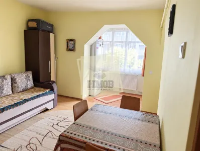 Garsoniera cu balcon zona Terezian - foto 2