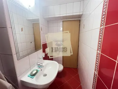 Apartament 3 camere 2 bai balcon si pivnita zona Terezian - foto 15