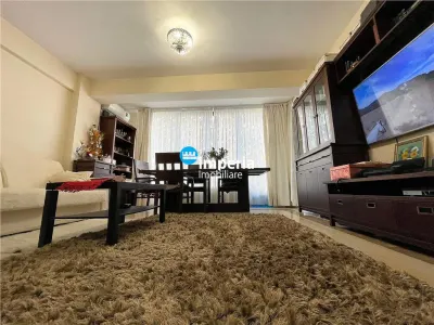 Inchiriez apartament 2 camere, open space, Zona Palas Centru UMF - Iasi