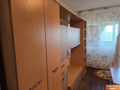 Casa de Cultura apartament cu trei camere mobilat si utilat, centrala pe gaze, termen lung!  - foto 8