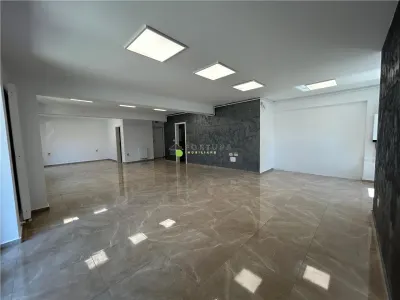 Spatiu comercial cu vad, strada Nicolae Labis - foto 5