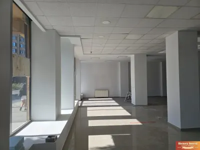 Delfinariu, Bd. Mamaia,str.Ioan Murgescu,spațiu comercial 185 mp de închiriat - foto 5