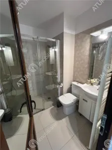 De vanzare pensiune cu 4 camere 4 bai situata in zona istorica din Sibiu - foto 12