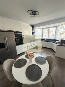 Casa moderna cu 4 camere si 2 bai Cartier Tineretului - foto 4