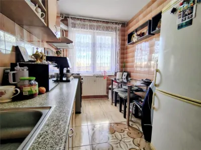2 CAMERE DECOMANDAT CU VEDERE LIBERA / METROU 6 MIN - foto 8
