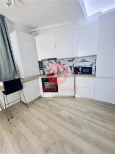 Apartament 2 Camere Superb Prima Linie la Mare - foto 18