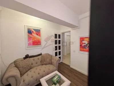 Inchiriere  Apartament cu 2 camere Copou Royal Town cu Loc de Parcare - foto 3