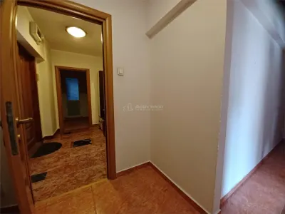 Vanzare Apartament 3 Camere Victoriei- Piata Sfintii Voievozi - foto 9