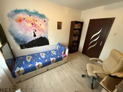 Apartament 3 Camere de Vanzare sau Inchiriere, Strada Lupeni – 81 mp, Etaj 1 - Focsani