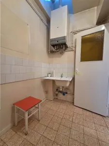 Garsoniera de renovat zona Roata Norocului - foto 11