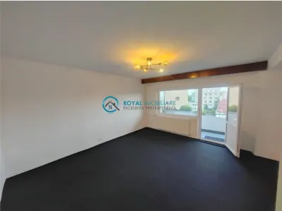 Royal Imobiliare - Vanzare apartament 3 camere zona Democratiei - Ploiesti