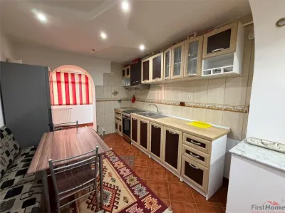 Apartament 2 camere, 61mp,  central, etaj 10 cu acoperis - foto 3