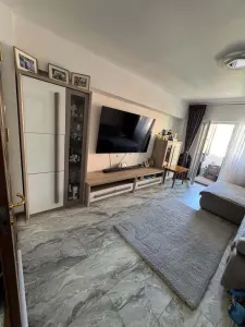 Apartament 3 camere Astra, decomandat,2gr,2 balcoane,125000 Euro - foto 3