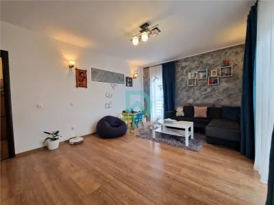 Apartament 2 camere, parcare, Tractorul - foto 3