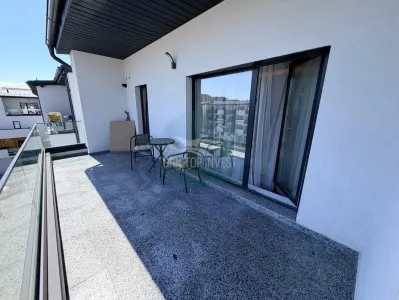 Penthouse 3 camere 90 mp utili + terasă 15 mp zona Doamna Stanca - foto 8