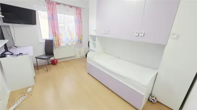 APARTAMENT 4 CAMERE 92 MP PLOPILOR PARCUL BABES - foto 12