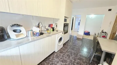 APARTAMENT 4 CAMERE 92 MP PLOPILOR PARCUL BABES - foto 4