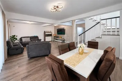 Casa moderna 4 camere pivnita 264mp teren zona Tineretului - foto 8