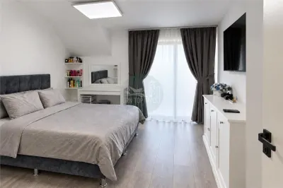 Casa moderna 4 camere pivnita 264mp teren zona Tineretului - foto 9