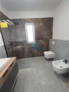 Apartament cu 3 camere lux zona La Terenuri - foto 11