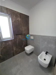 Apartament cu 3 camere lux zona La Terenuri - foto 12