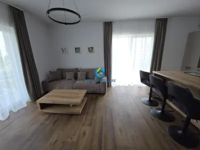 Apartament cu 3 camere lux zona La Terenuri - foto 3