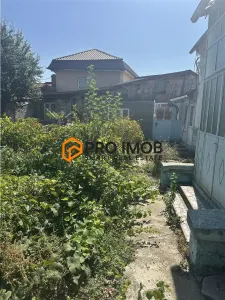 Teren intravilan+casa demolabila zona Centru- Focsani - foto 2