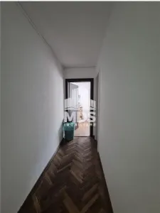 Etaj 1 in bloc anvelopat, linga Iulius Mall - foto 3