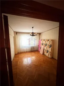 83 MP ! 3 camere, decomandat, , etaj intermediar in bloc cu lift, Tineretului - foto 3