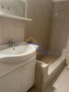 Apartament 2 camere renovat | 2 min Metrou Eroii Revolutiei - foto 12