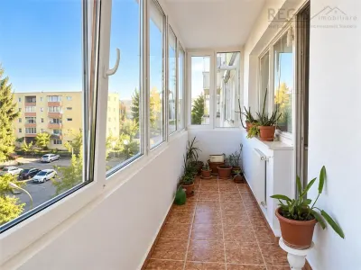 Apartament 3 camere | 67 mp | 2 balcoane | Etaj 3/4 | Astra Brasov - foto 6