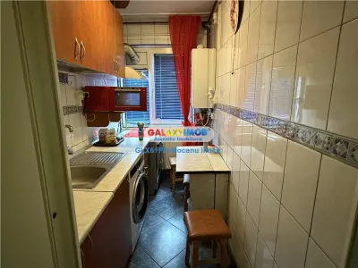 Inchiriere apartament 2 camere, cu centrala, Vest, Ploiesti - foto 18