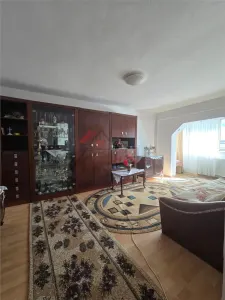 Rond Zimbru - ap 2 camere decomandat, 55mp, liber - Iasi