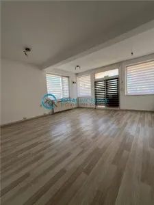 Royal Imobiliare - Vanzare Casa 7 camere Zona Piata Mihai Viteazu - foto 4