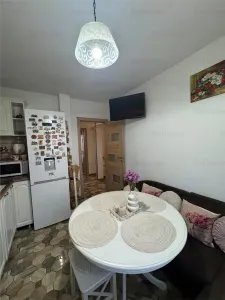 Vânzare apartament 2 camere | Titan | bloc 1982 | parter /10 | decomandat | renovat | mobilat si utilat | - foto 7