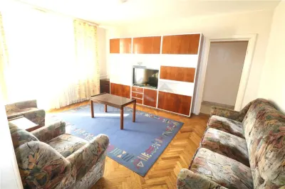 Apartament 3 camere , 2 dormitoare, zona ultracentrala - foto 4