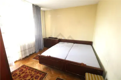 Apartament 3 camere , 2 dormitoare, zona ultracentrala - foto 7