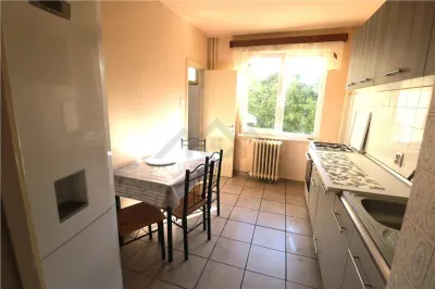 Apartament 3 camere , 2 dormitoare, zona ultracentrala - foto 10