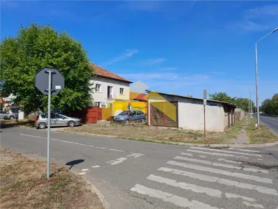 CASA DE VANZARE-SUBCETATE-PE COLT-TEREN 932mp - foto 2