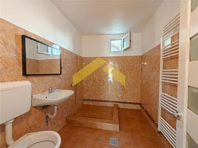 CASA DE VANZARE-SUBCETATE-PE COLT-TEREN 932mp - foto 12