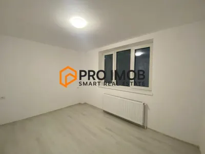 Apartament 2 camere cf 2 semidecomandat zona Gara - foto 3