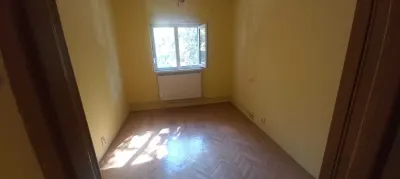 Etaj 1 cu centrala propie, ocupabil imediat - foto 7
