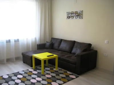 Inchiriem Apartament 2 Camere, Modern, Semidecomandat, Centrul Civic - foto 4