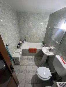 Decomandat cu 2 bai, 2 balcoane, mobilat si utilat - foto 3