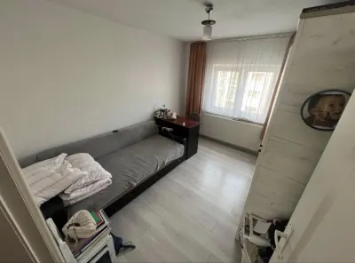 Decomandat cu 2 bai, 2 balcoane, mobilat si utilat - foto 6